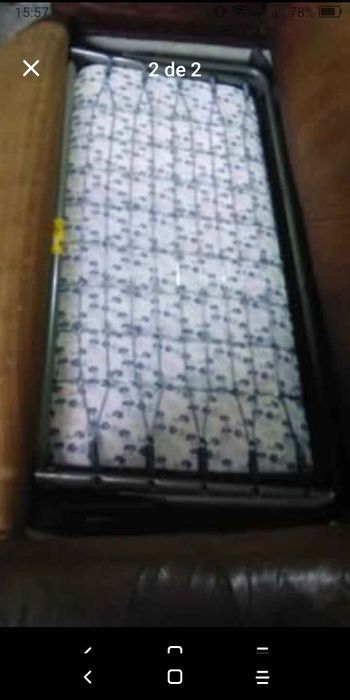 Sofá cama em pela em bom estado ,