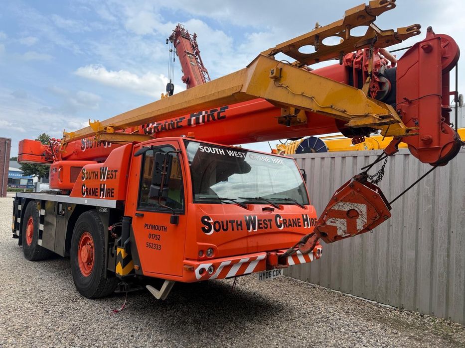 Оренда Послуги Автокрана 30,40,50,60,80 т