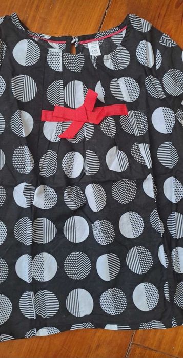 Camisa bolas preto Okaidi 8 anos