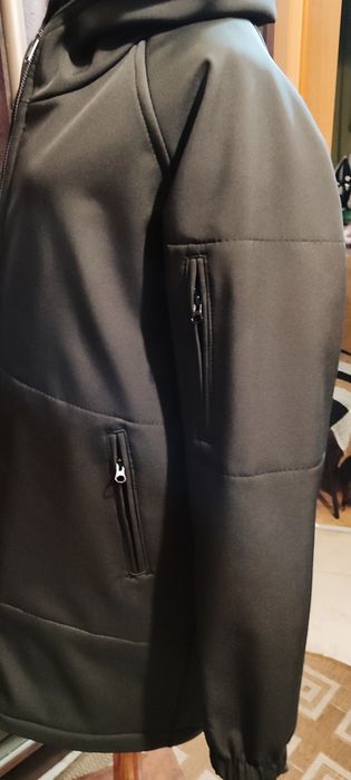 Куртка  з тканини Софтшел . Розмір 50-52. Нова.