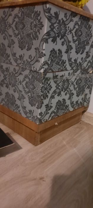 Dwie prl-owskie skrzynie donice