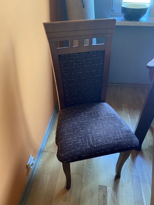 stół jadalny + 8 krzeseł