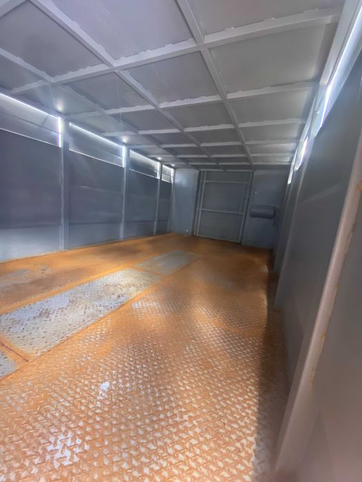 Напівпричіп для перевезення худоби - скотовоз