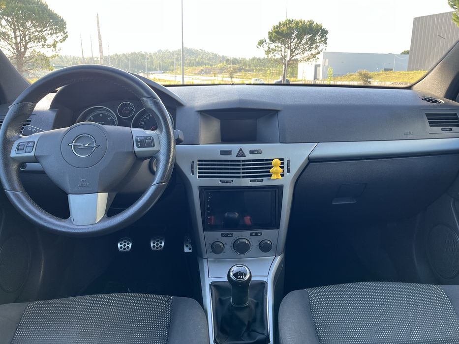 Opel Astra GTC 1.7 CDTI (190mil Kms)