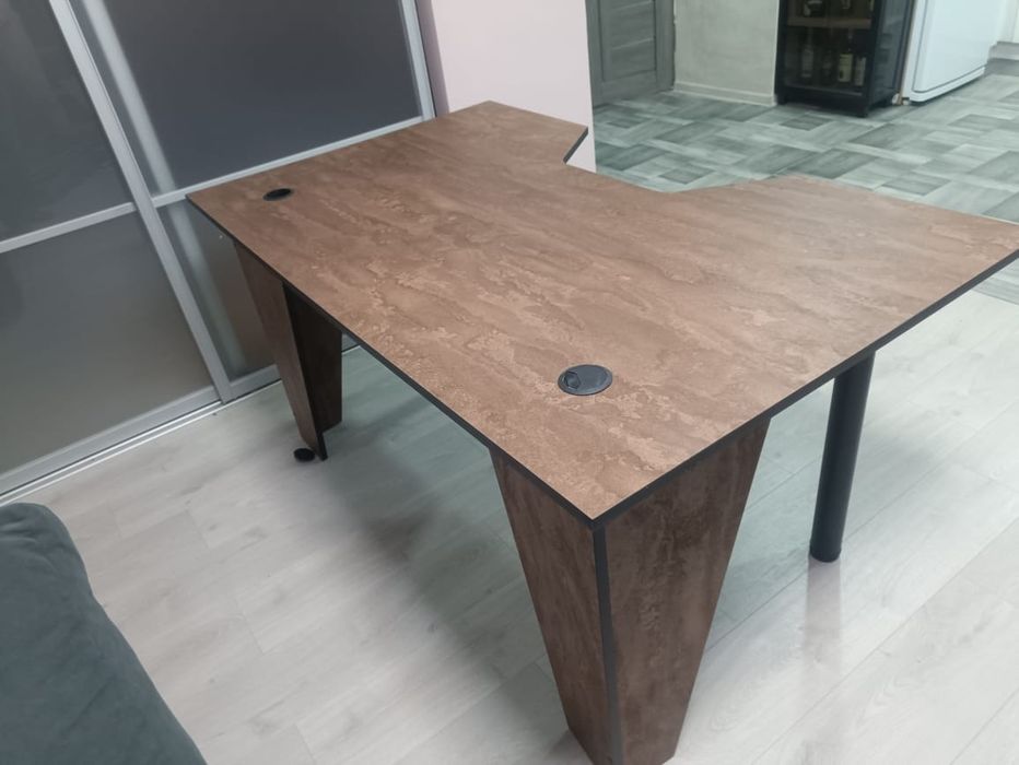 Геймерський стіл