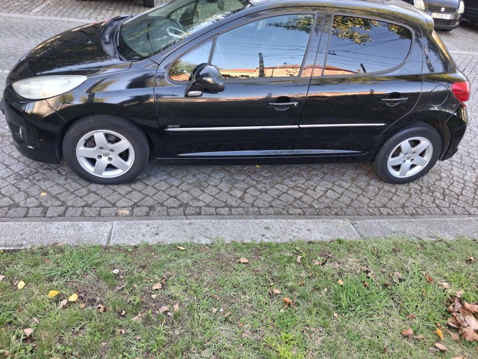 Peugeot 207 1.360 a gasolina