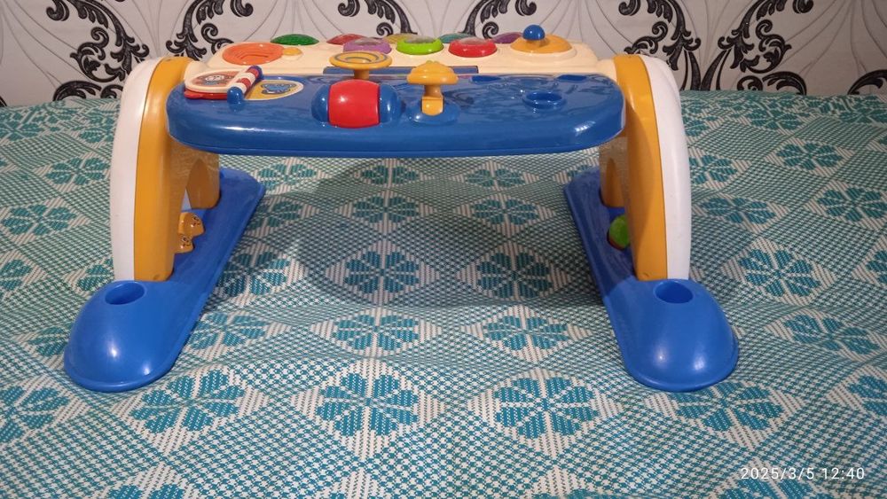 Детский игровой столик