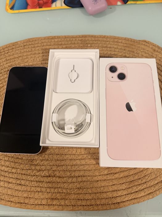 Iphone 13 rosa bebe