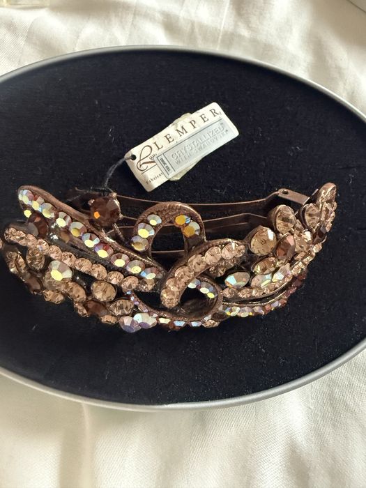 Lemper with swarovski