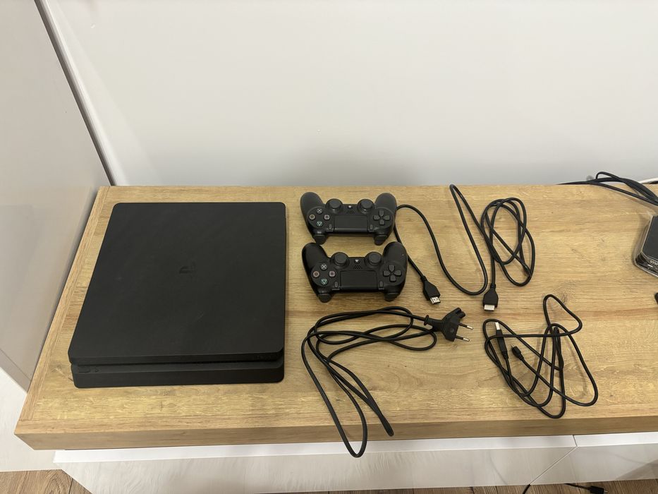 Ps4 1Tb kompletny zestaw