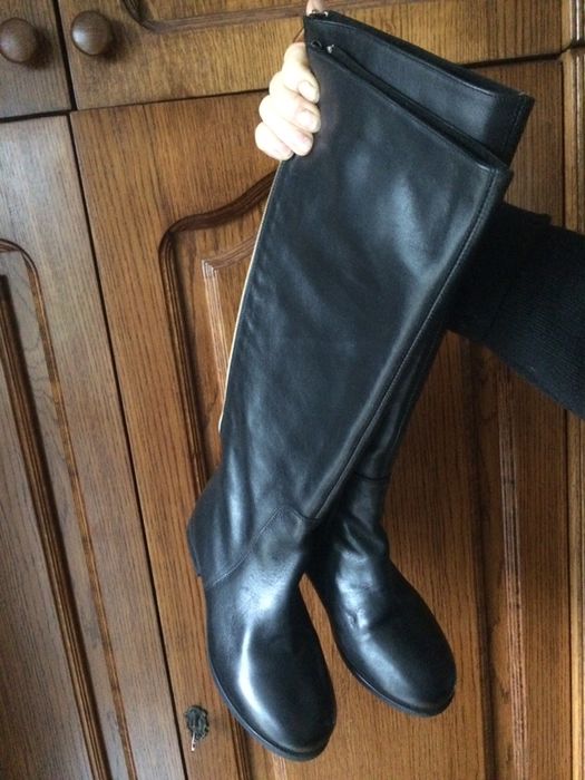 Skórzane czarne  damskie buty nr. 37