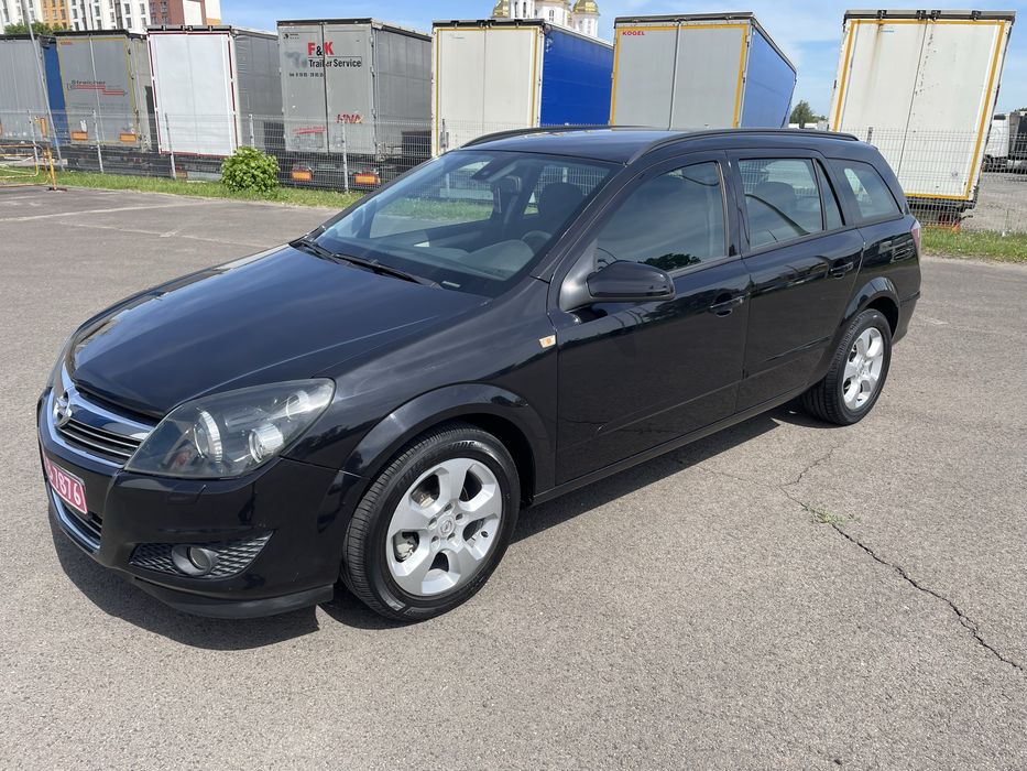 Продам Opel Astra 1.8 бензин