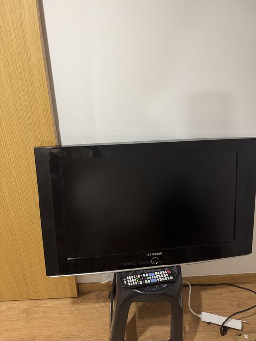 TV 32 Polegadas bem conservada