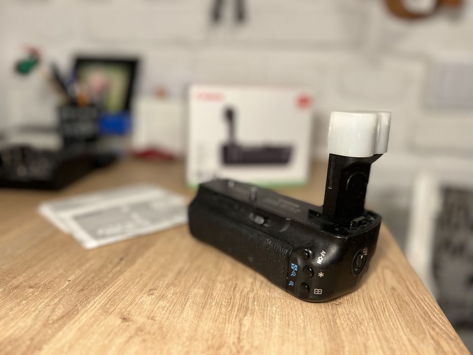 Battery grip BG E6 do canon 5D MKII