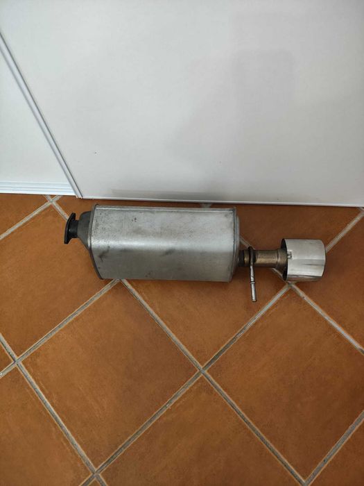 Panela de Escape Original – Renault Clio V (2020)