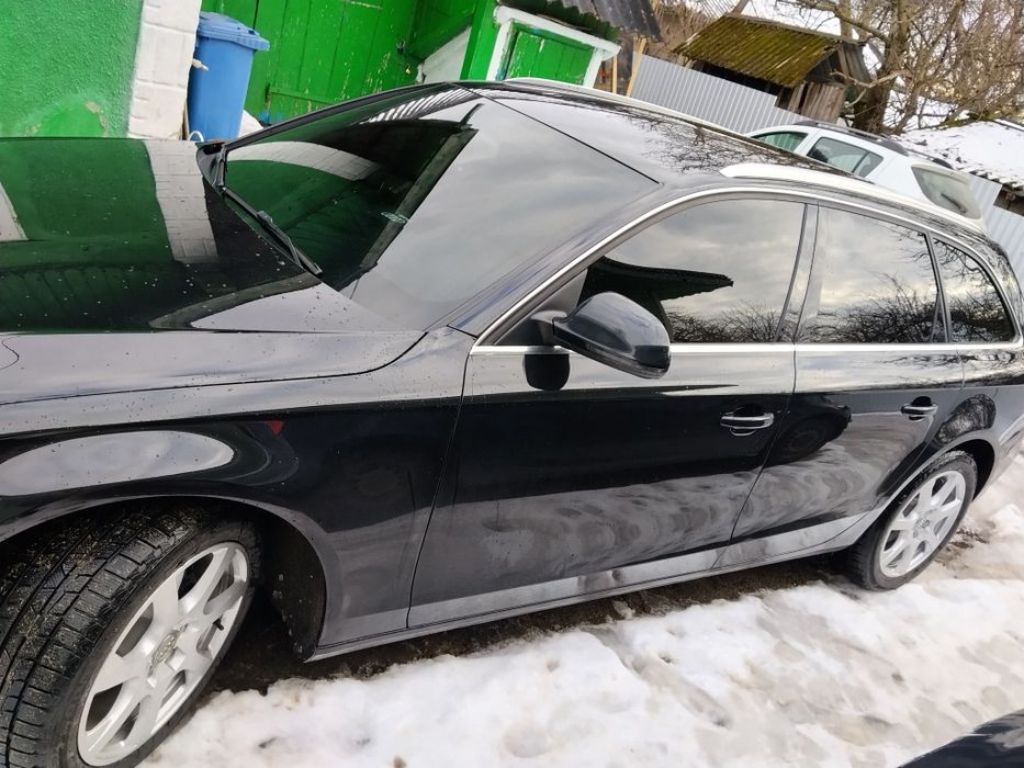 Продам Авді А 4 В 8.