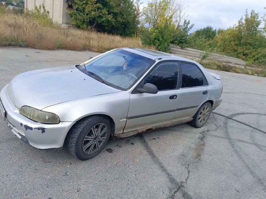 Продам Хонду седан