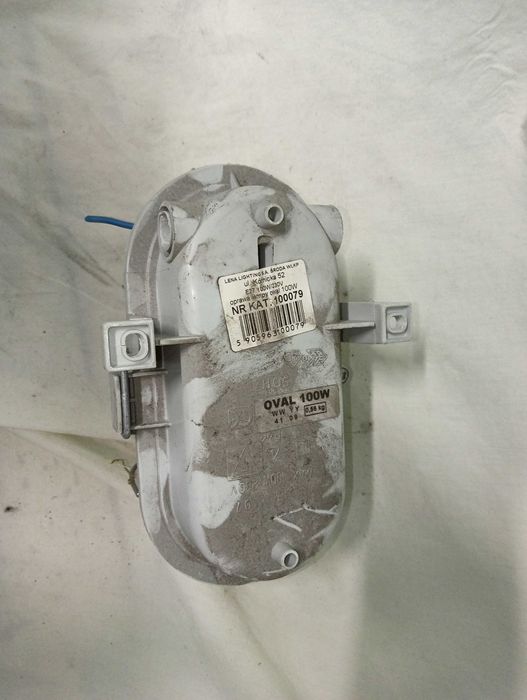 Lampa sufitowa bez klosza