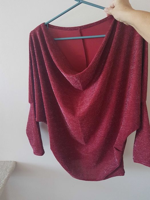 Bluzka ze srebrną nitką