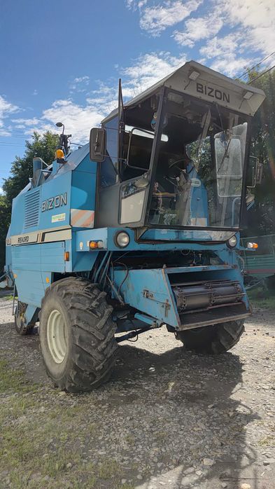 Kombajn zbożowy BIZON REKORD Z058