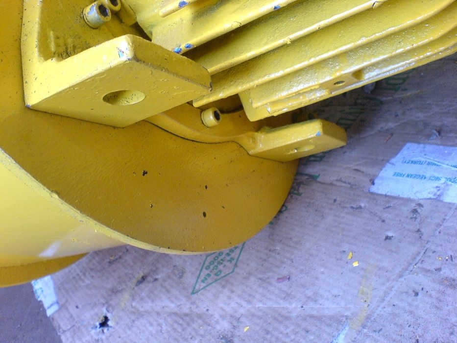 Лебёдка электрическая г/п-2т., канатоемкость -200м.