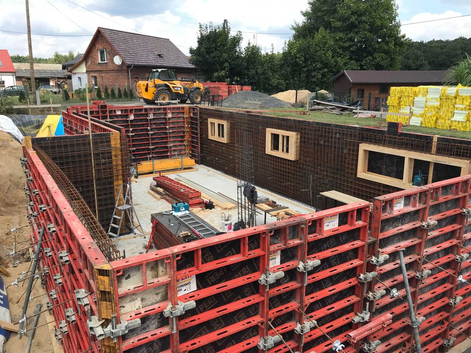 Szalunki Wynajem szalunków PERI DOMINO TRIO Dźwigary Podpory Sklejka