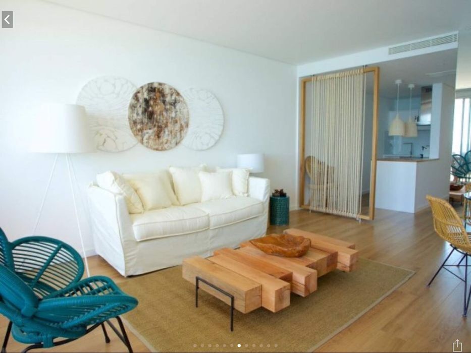 Mesa em madeira maçiça feita por encomenda