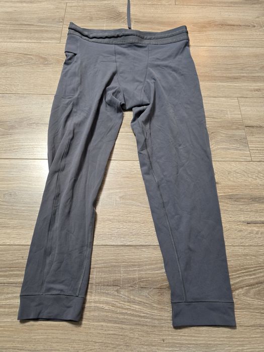 Продам спортивні штани Nike dry fit