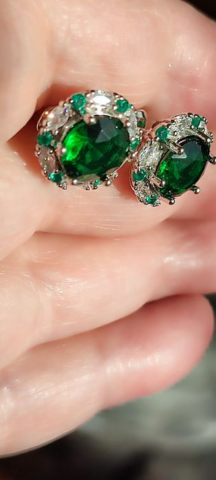 Kolczyki  "Szmaragdowe kwiatki"