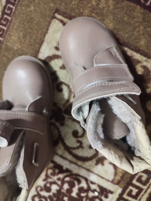 Віддам чоботи теплі