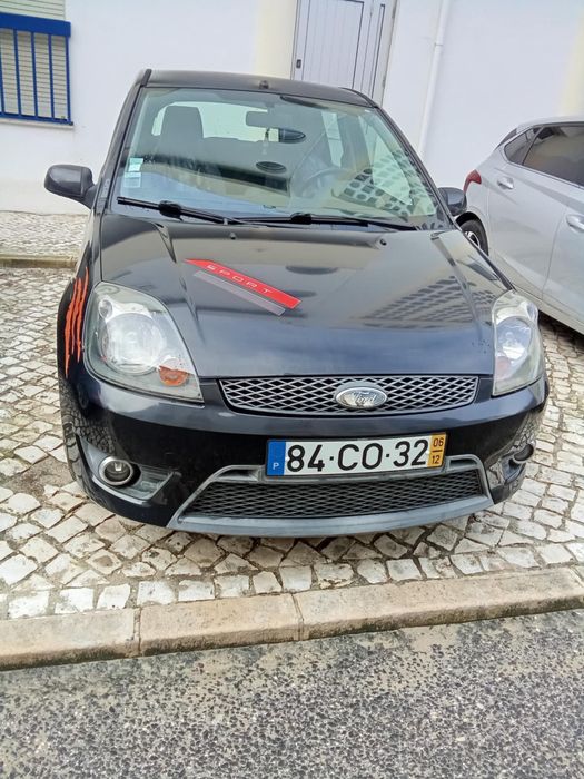 Ford fiesta  bom estado