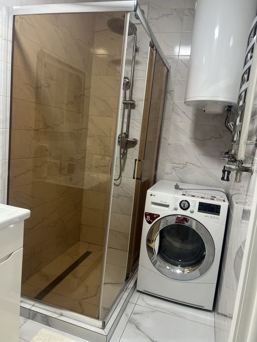 Душова кабіна без піддону, душова кабіна 120*80