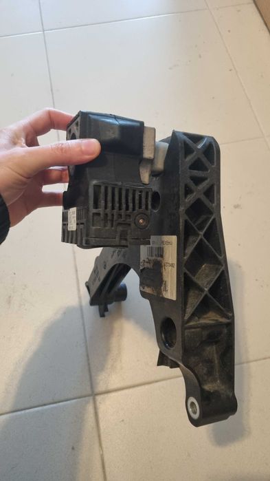 Apoio de motor bmw i3