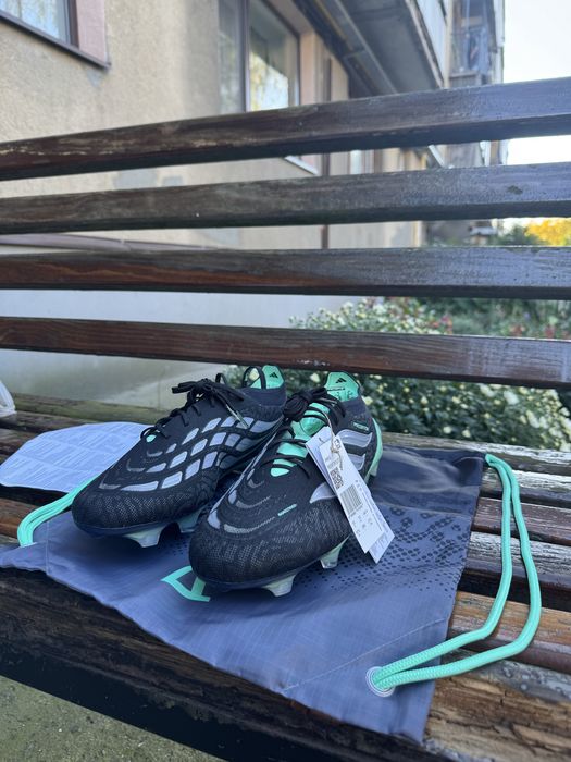 Футбольні бутси Adidas Predator