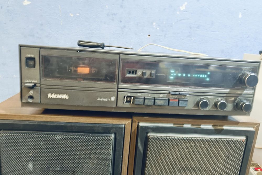 Магнитофон Маяк 240с-1 с колонками