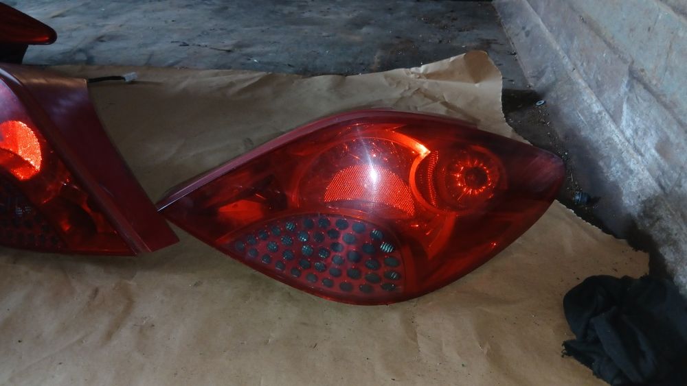 Farolins Peugeot 207 de 2008