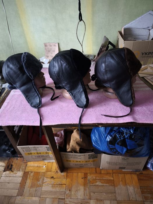 Распродажа новых шапок ушанок из натуральной кожи и меха-по-800грн.