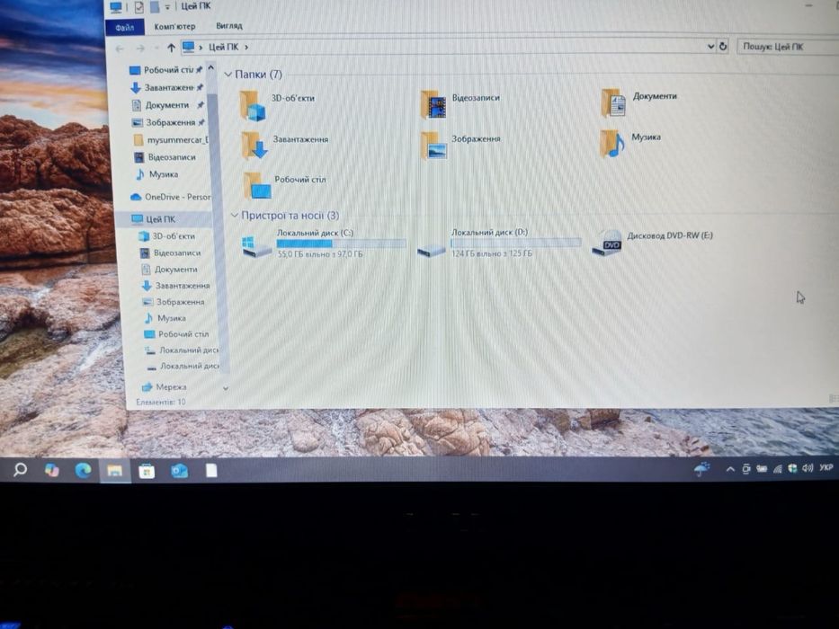 Продам ноутбук Dell.