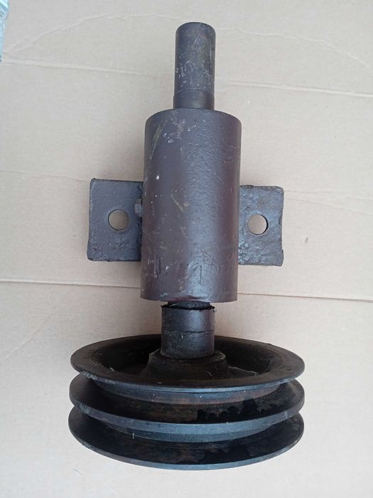 Wałek wyłożyskowany z szajbą