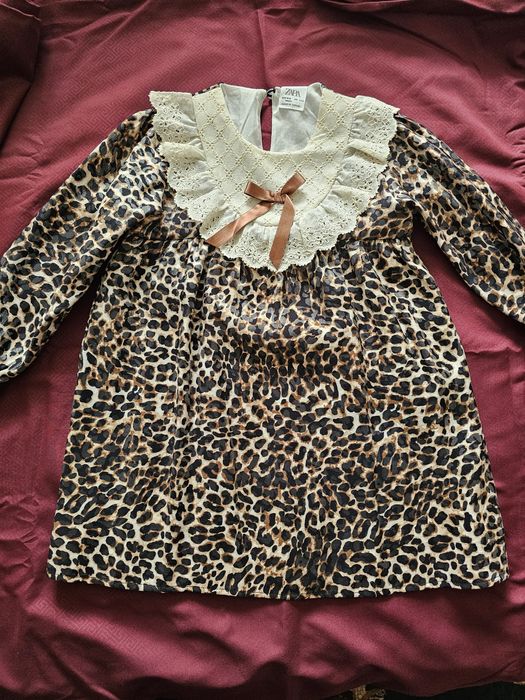 Продам сукню дитячу