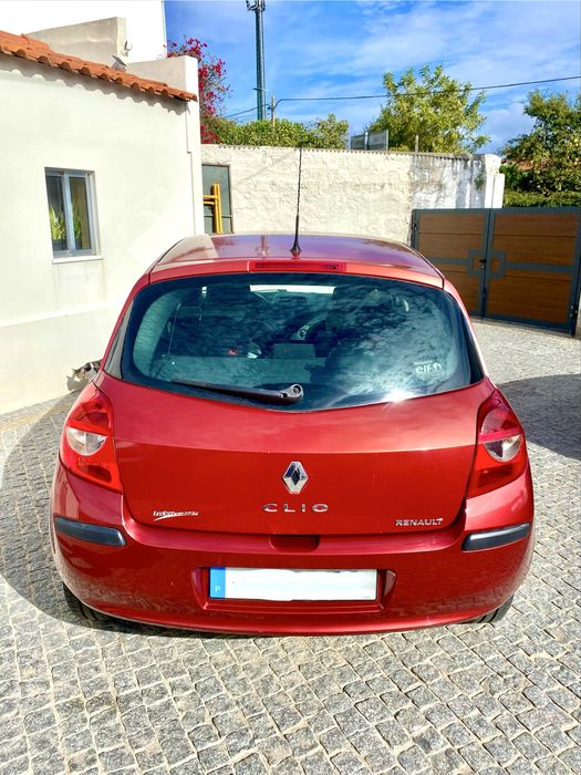 Renault Clio 2006 - OTIMO ESTADO - CarPlay