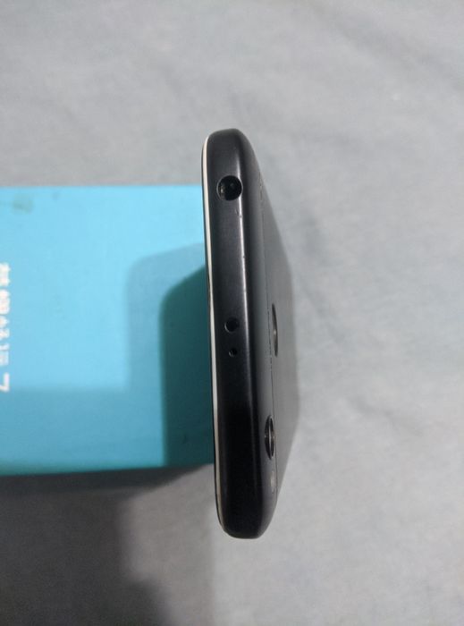 Смартфон Xiaomi Redmi 4x