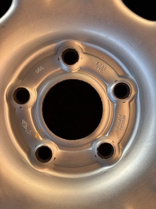 Original Dacia Duster Renault R16 5x114,3