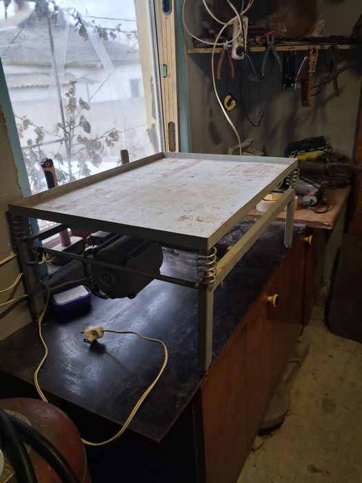 Вибростол хороший