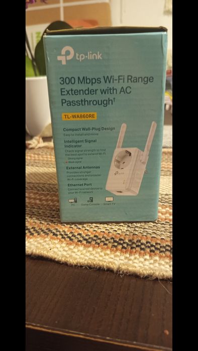 Extensor de Sinal Wi-Fi TP-Link (Com tomada integrada) – Como Novo