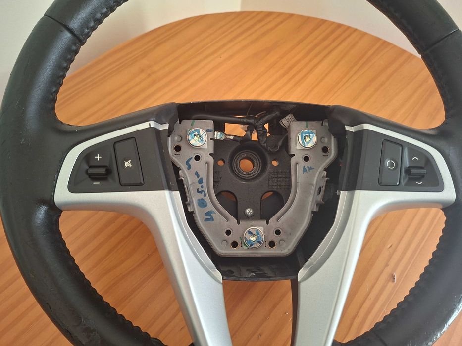 Peça de Carro Hyundai i20 Original – Volante Usado