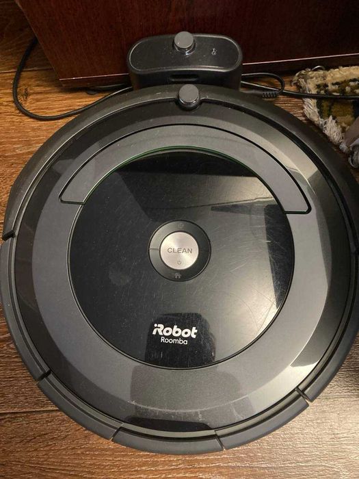 Робот пилосос IRobot Roomba 699