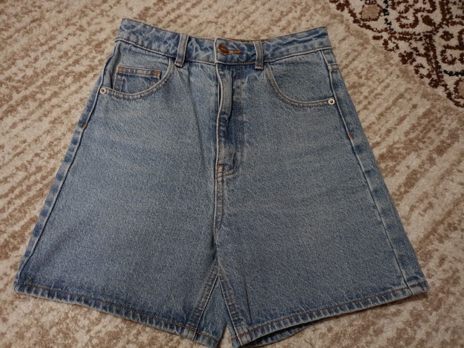 Джинсові шорти на дівчинку