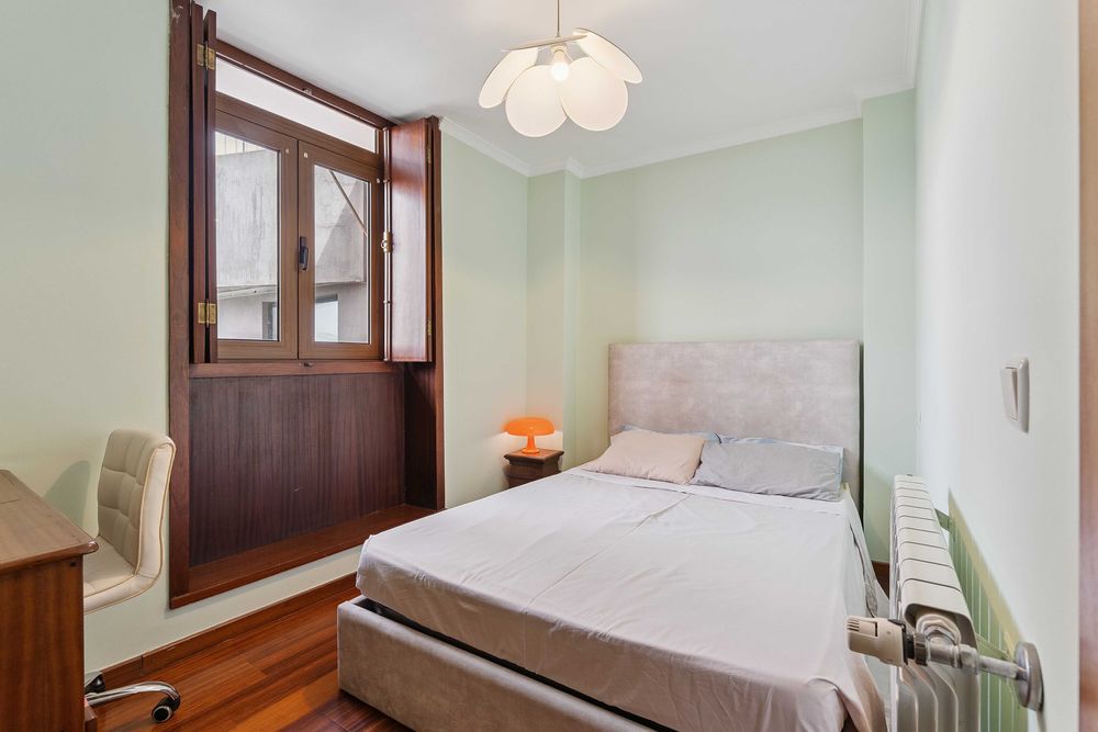 Moradia T3 para Arrendamento na Rua do Bonjardim, Porto