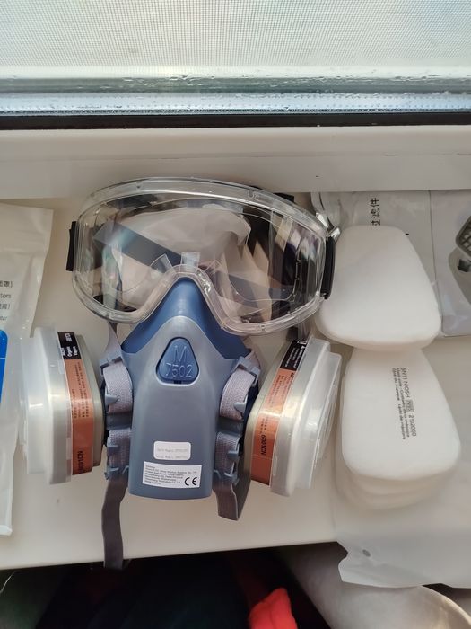 Маска захисна для органів дихання